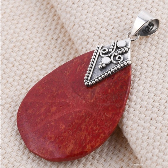 Sponge Coral Pendant in Sterling Silver - Picture 2 of 8